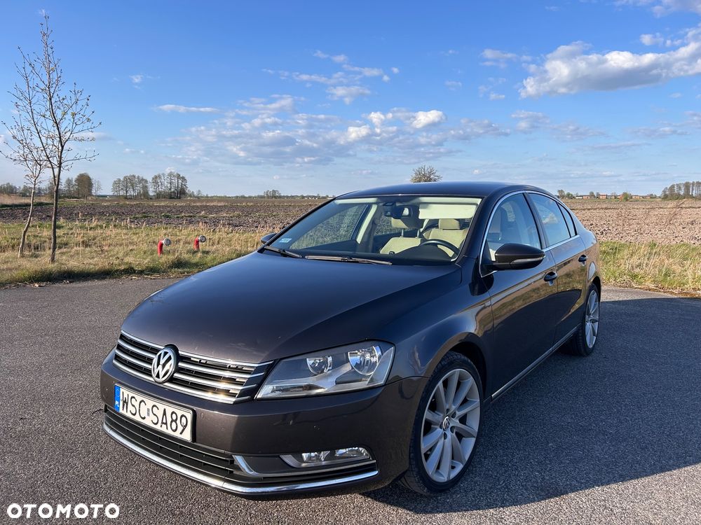 Volkswagen Passat - 2