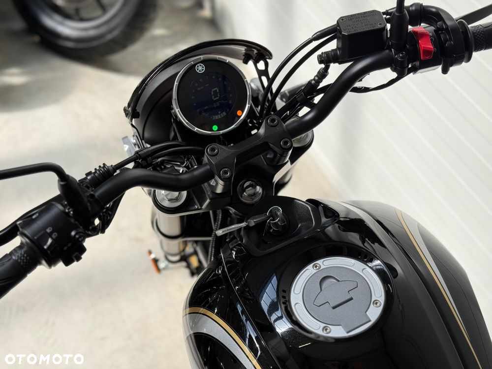 Yamaha XSR - 28