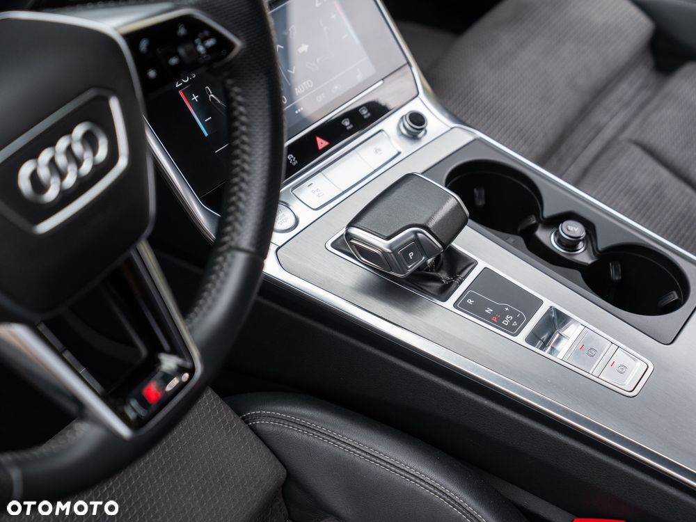 Audi A6 Avant 40 TDI S tronic S line - 38