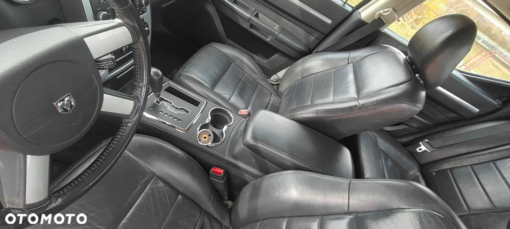 Dodge Charger 3.5 V6 SXT - 16