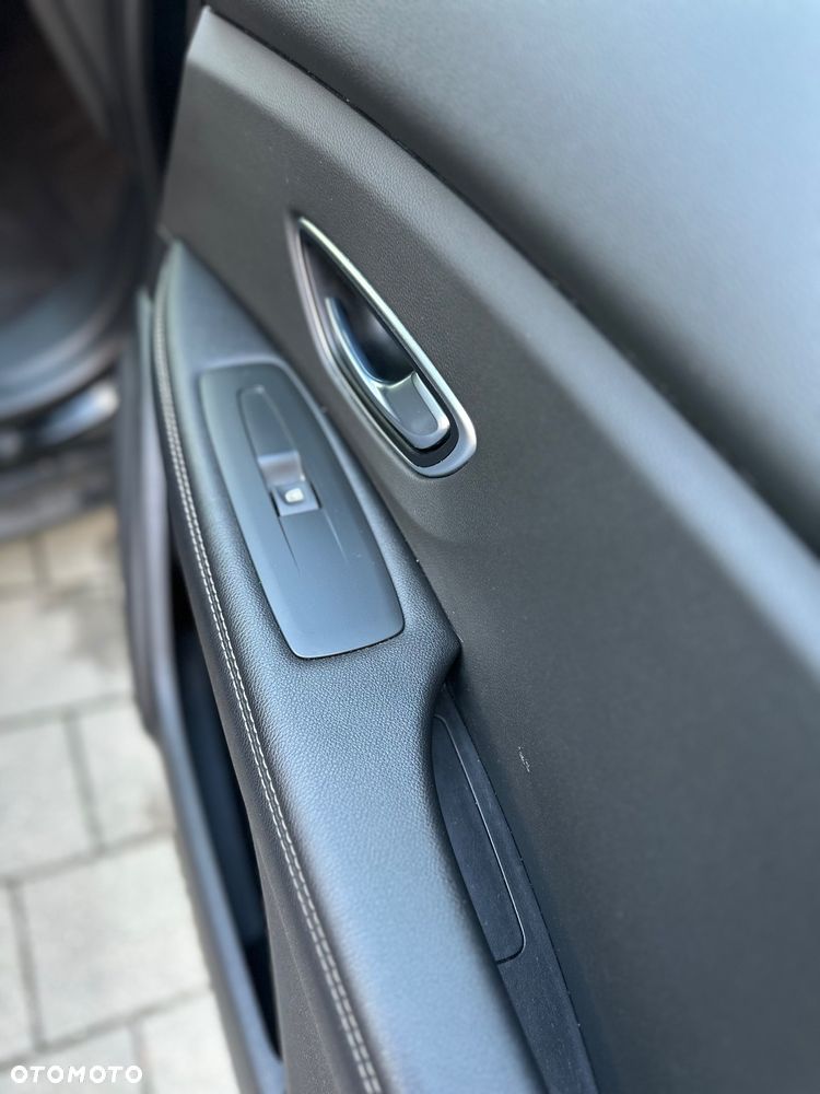 Renault Grand Scenic - 36