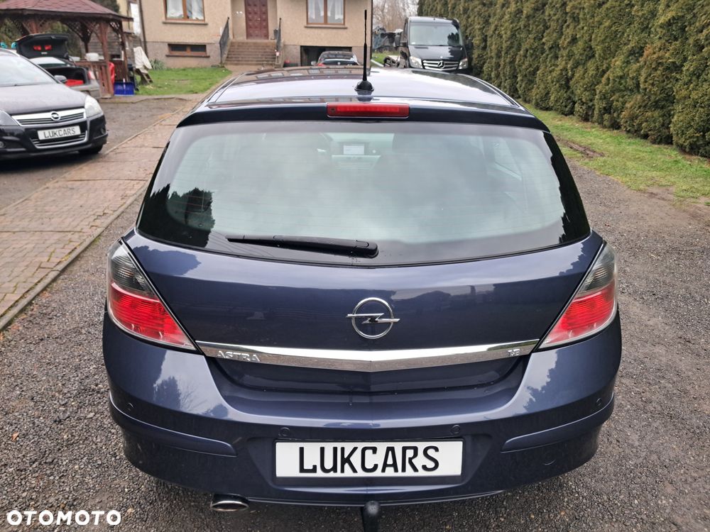 Opel Astra 1.8 Sport - 30