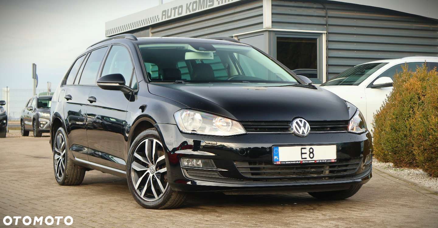 Volkswagen Golf - 1