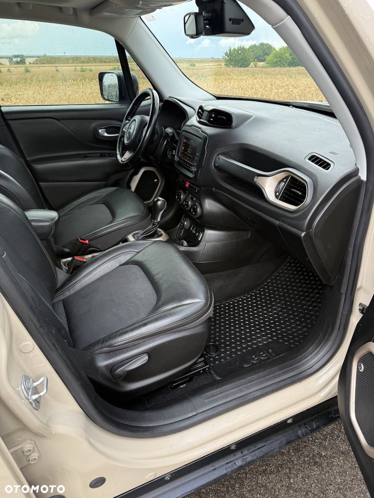 Jeep Renegade - 12