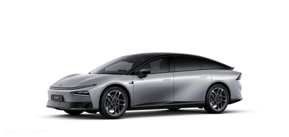 XPeng P7 - 1
