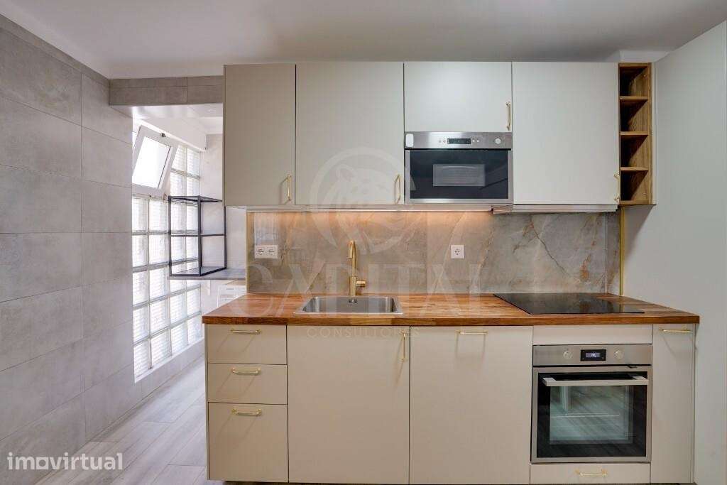 Apartamento T2 com Varanda e Marquise na Moita – Excelente Localização - Grande imagem: 2/31