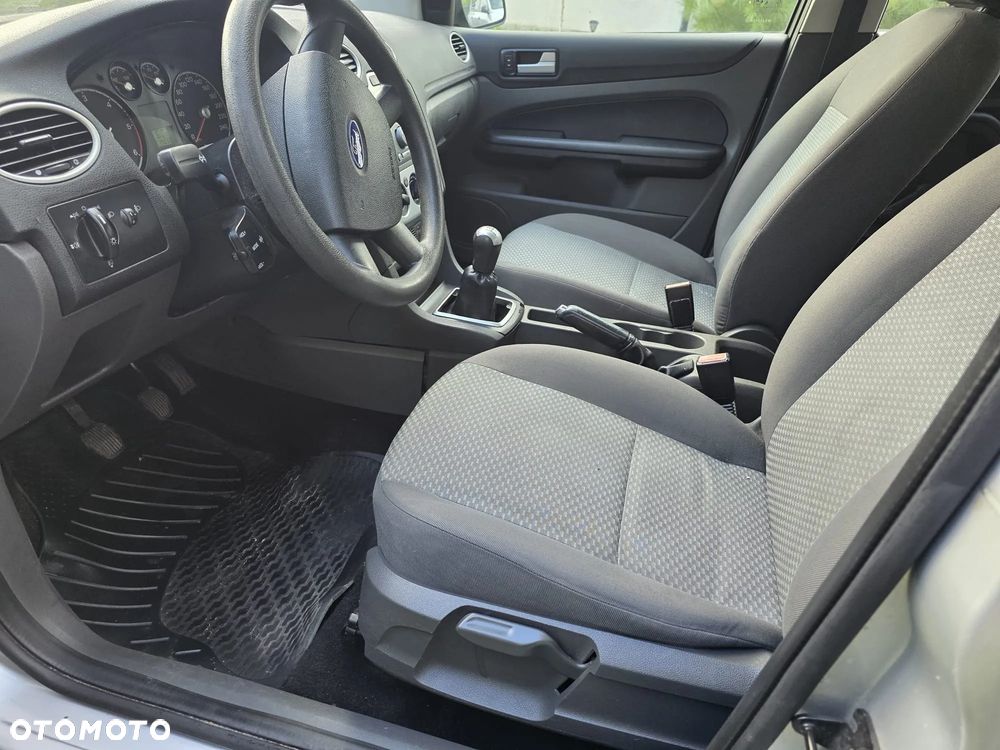Ford Focus 1.6 TDCi Trend - 11