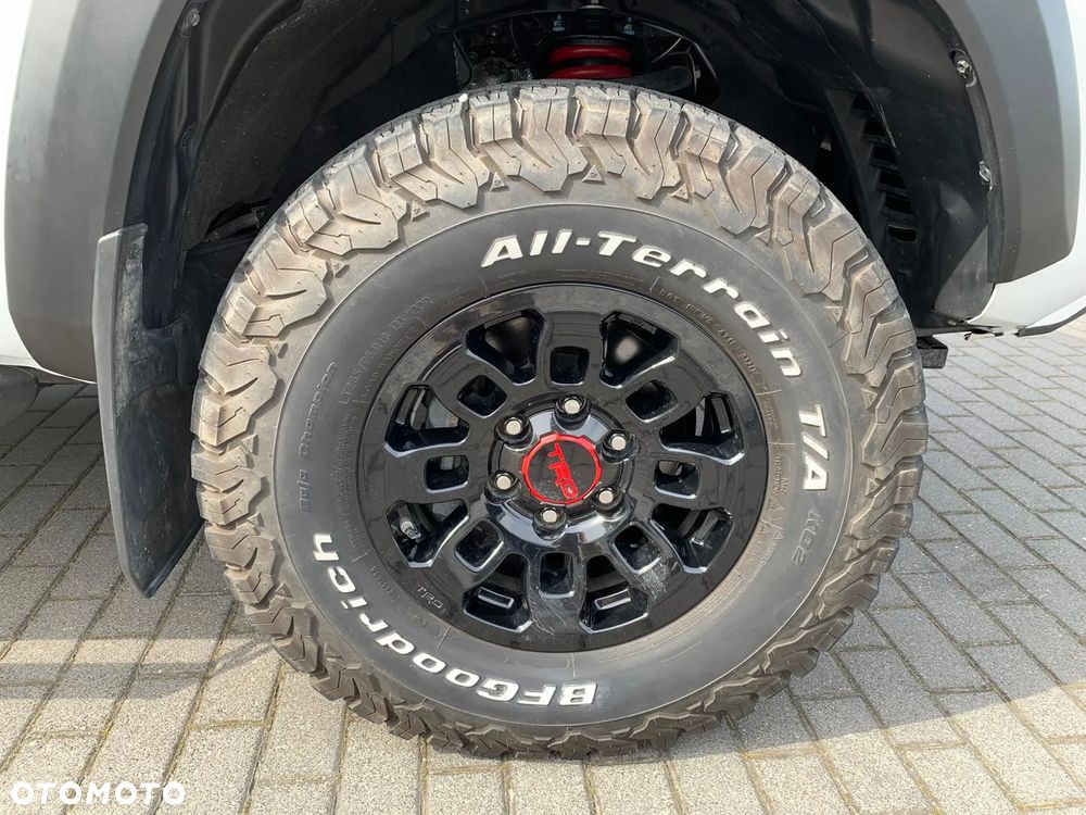 Toyota Tacoma - 6