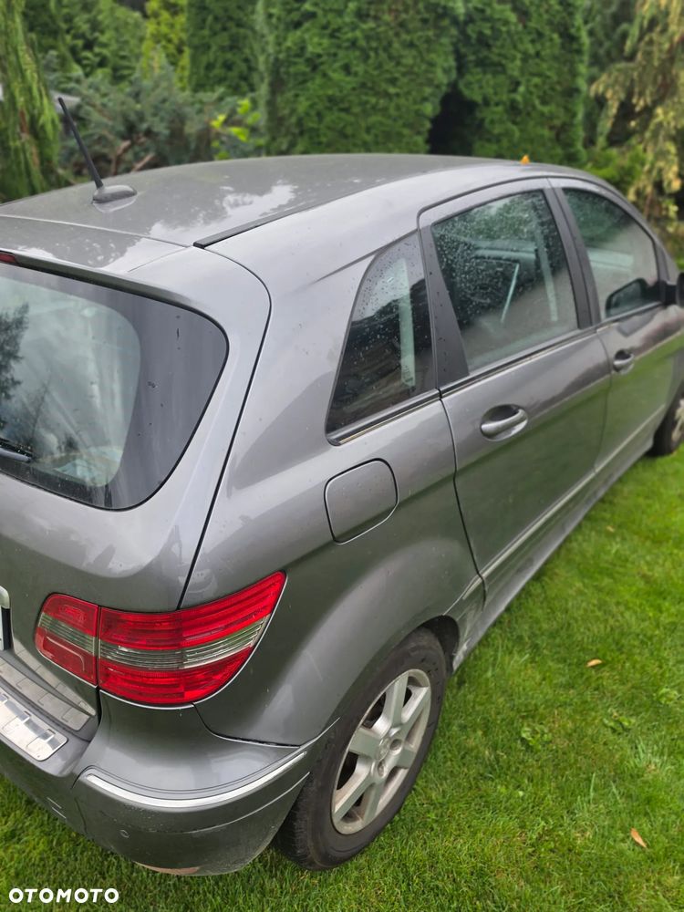 Mercedes-Benz B-Class 2009 photo 4