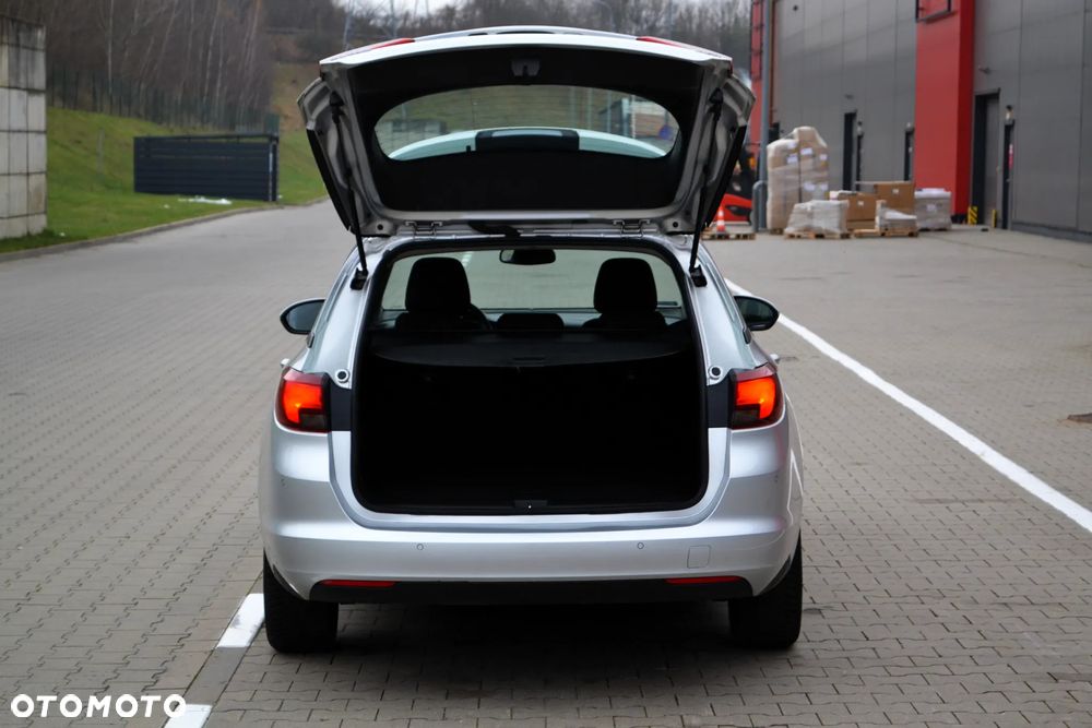 Opel Astra 1.6 CDTI Enjoy S&S - 30