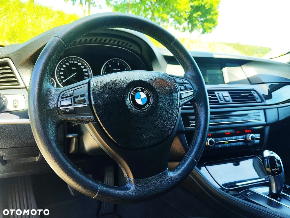 BMW Seria 5 520d - 20