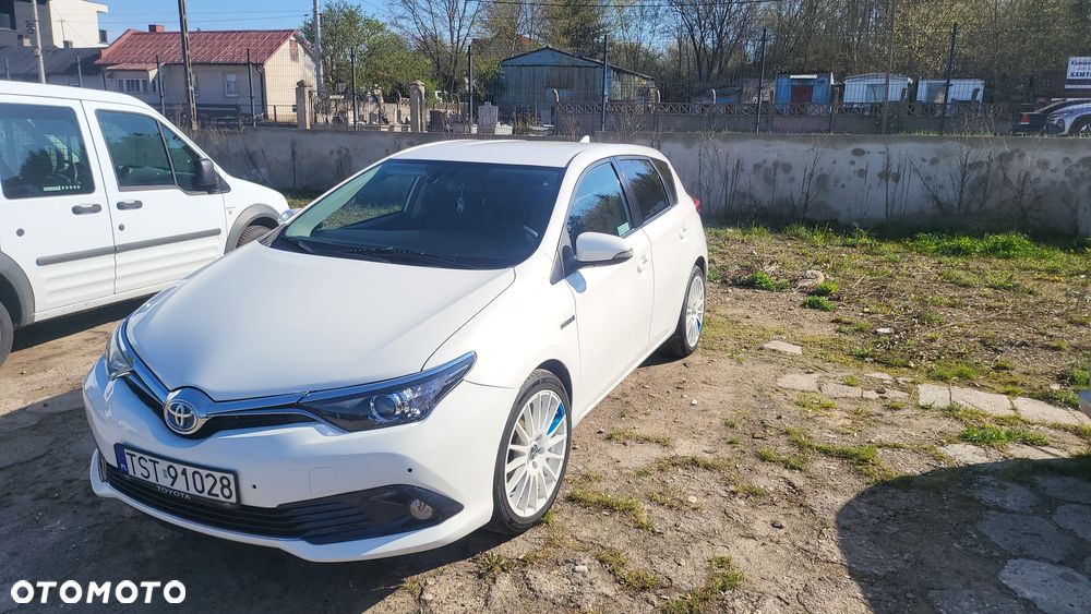 Toyota Auris Hybrid 135 Comfort - 2