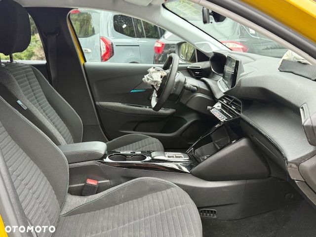 Peugeot 208 e-208 50kWh Style - 23