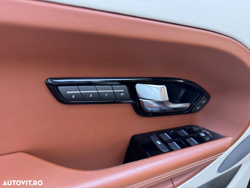 Land Rover Range Rover Evoque - 7