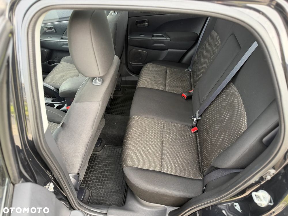 Mitsubishi ASX 1.6 Intense - 35