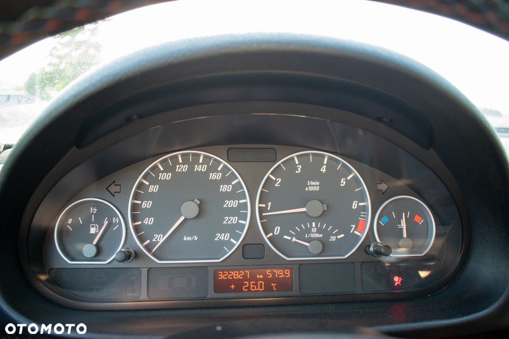 BMW Seria 3 330Ci - 21