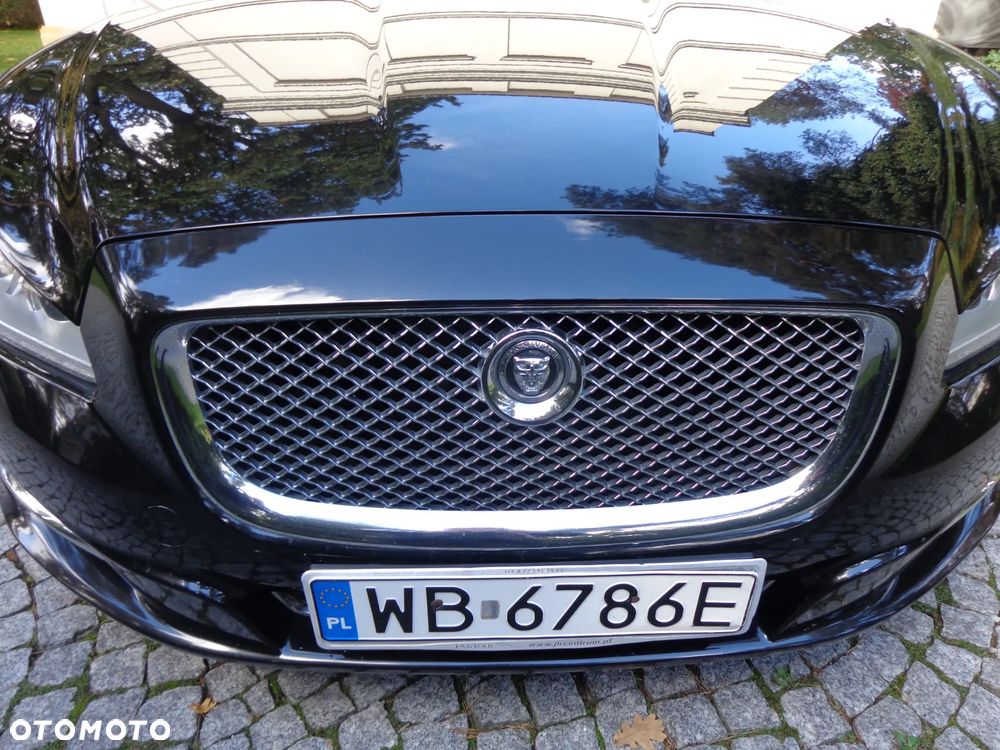 Jaguar XJ - 20