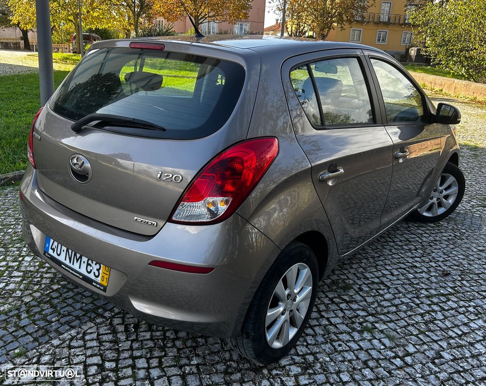 Hyundai i20 1.1 CRDi Urban - 6