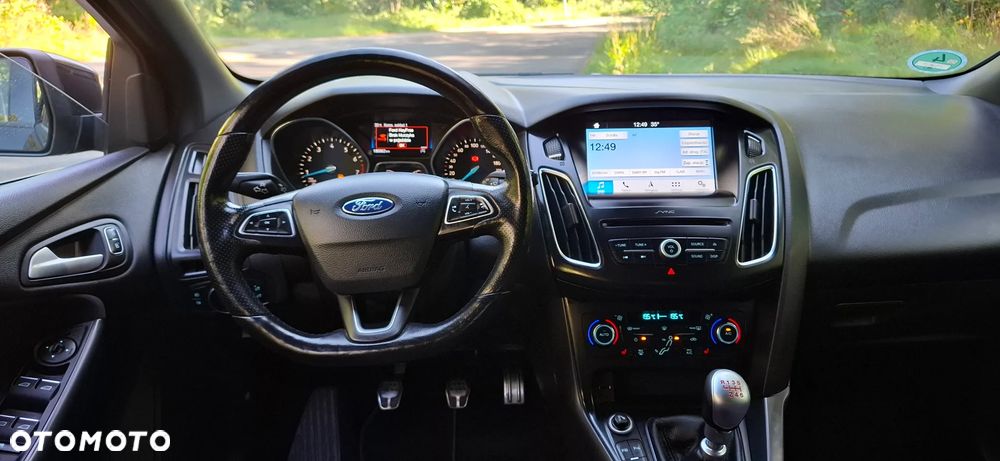 Ford Focus 1.5 EcoBoost ST-Line Business - 16