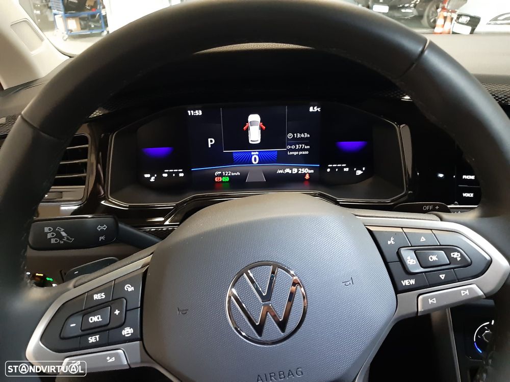 VW Taigo 1.0 TSI Urban DSG - 10