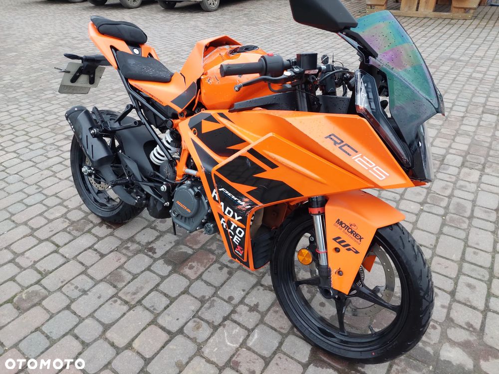 KTM RC 125 - 7