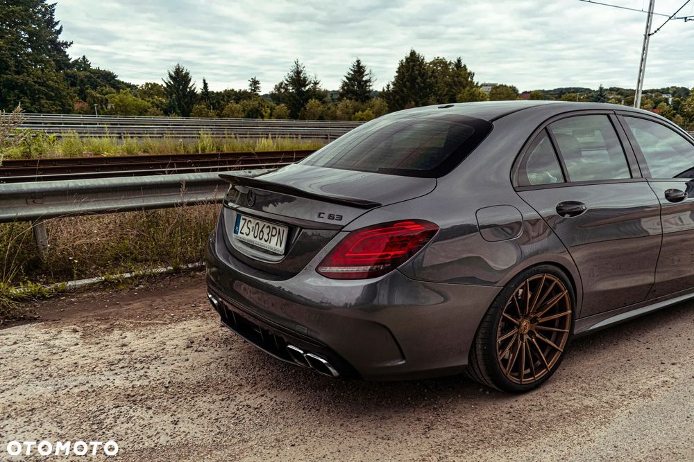 Mercedes-Benz Klasa C AMG 63 AMG Speedshift MCT 9G - 11
