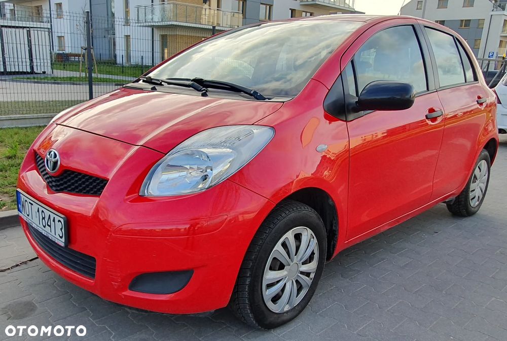 Toyota Yaris 1.0 Terra - 13