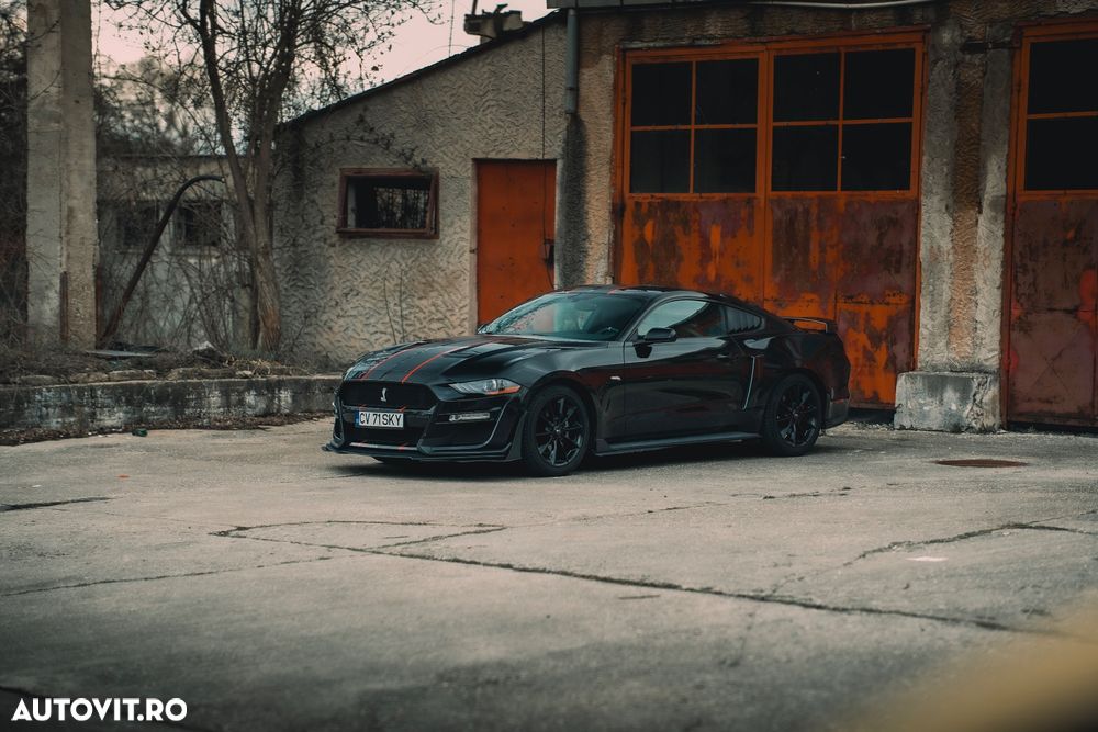 Ford Mustang - 13