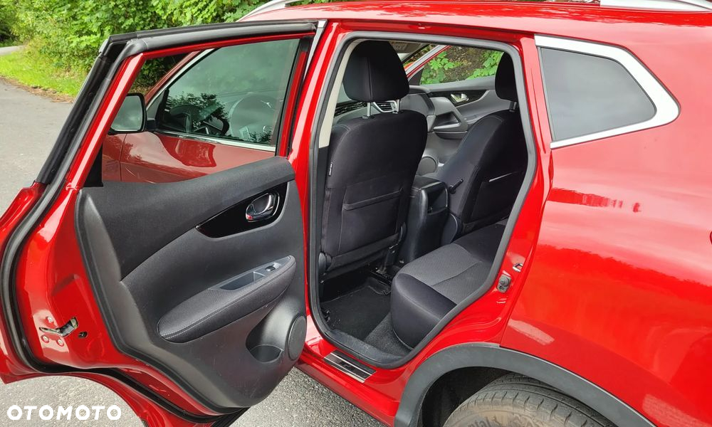 Nissan Qashqai 1.2 DIG-T N-Connecta EU6 - 9