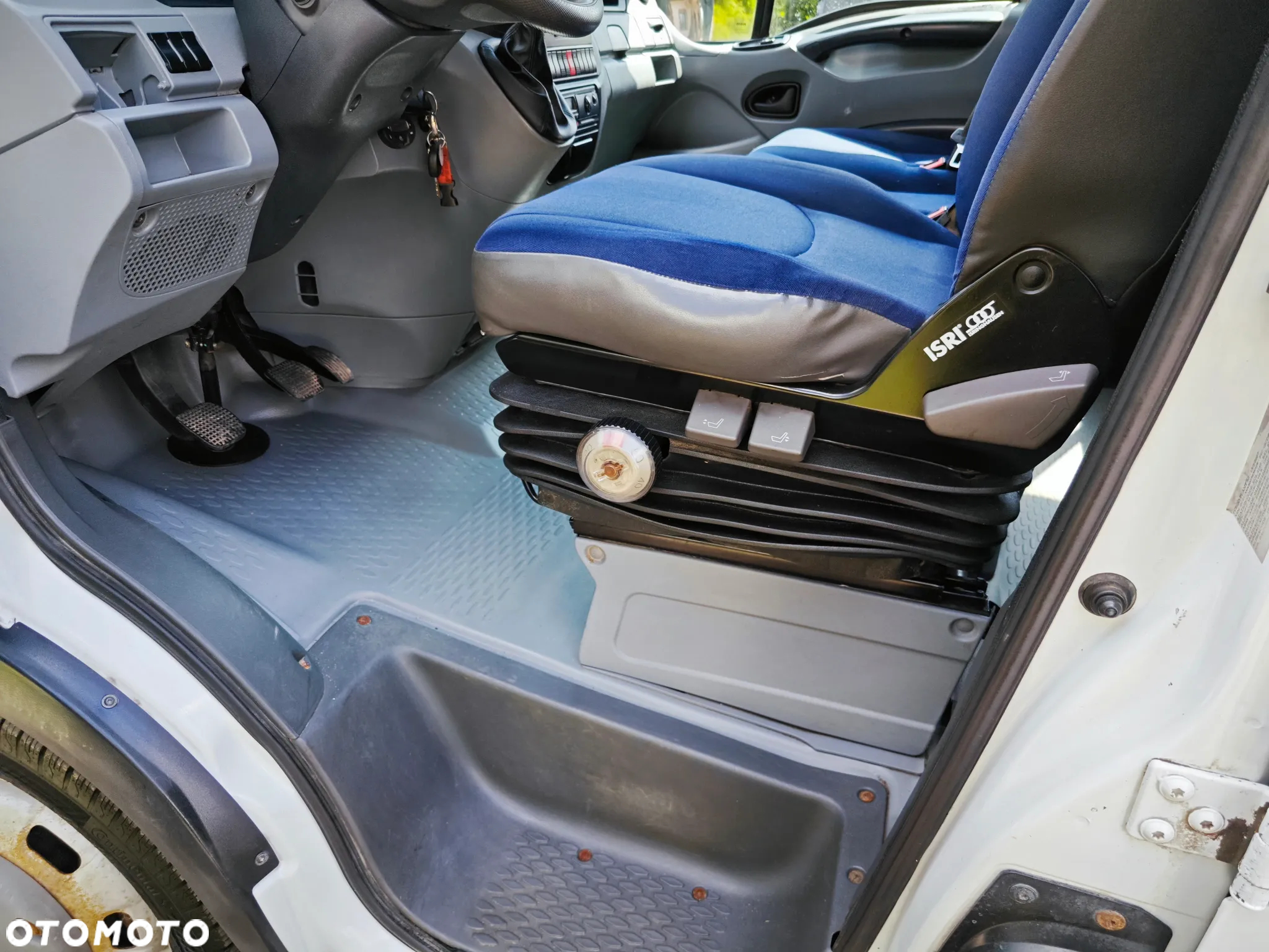 Iveco 35C15 35 C 15 121tyś przebiegu, VAT23% DOCA 7os Zarejestrowany Bliźniak, 3,5t hak - 15