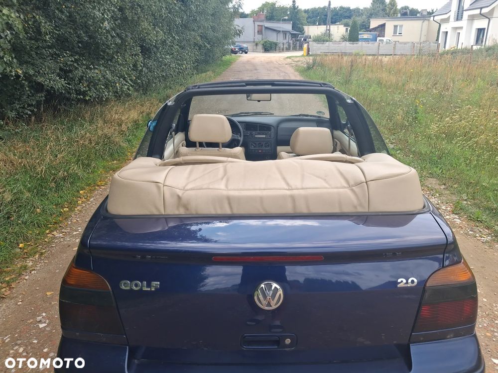Volkswagen Golf Cabrio 2.0 - 13