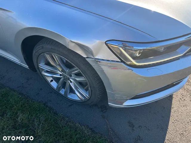 Volkswagen Passat Variant 2.0 TDI DSG (BlueMotion Technology) Highline - 5