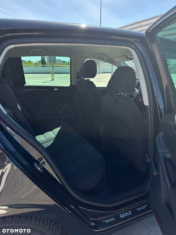 Volkswagen Golf - 9