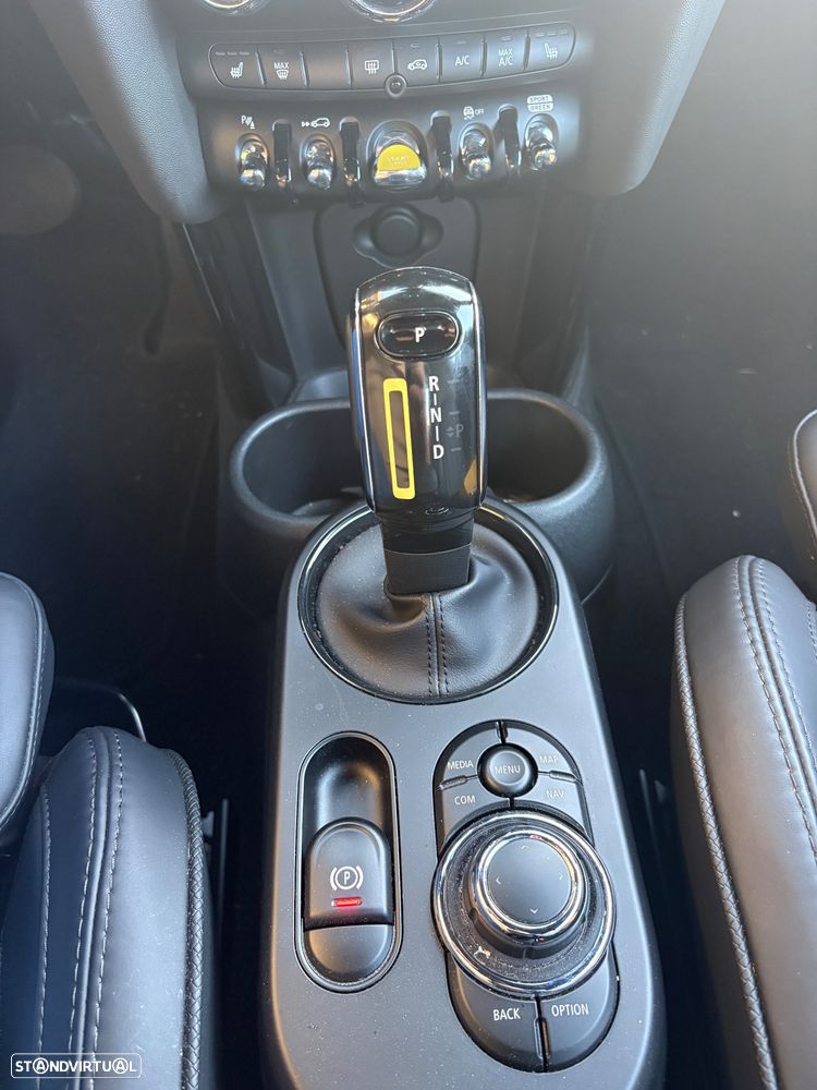 MINI Cabrio Cooper SE - 9