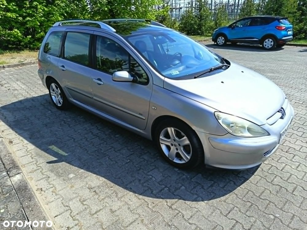 Peugeot 307 HDi SW 135 Premium - 11