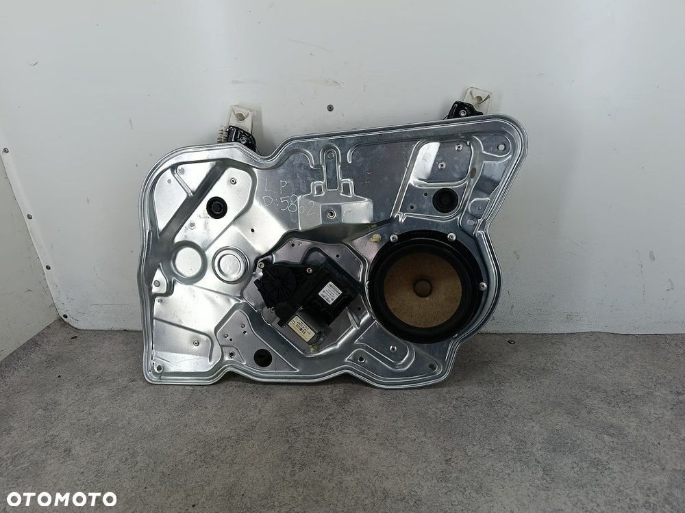 PODNOŚNIK SZYBY LEWY PRZÓD  SKODA OCTAVIA II 1T0959702B 1K0959792G LK - 5
