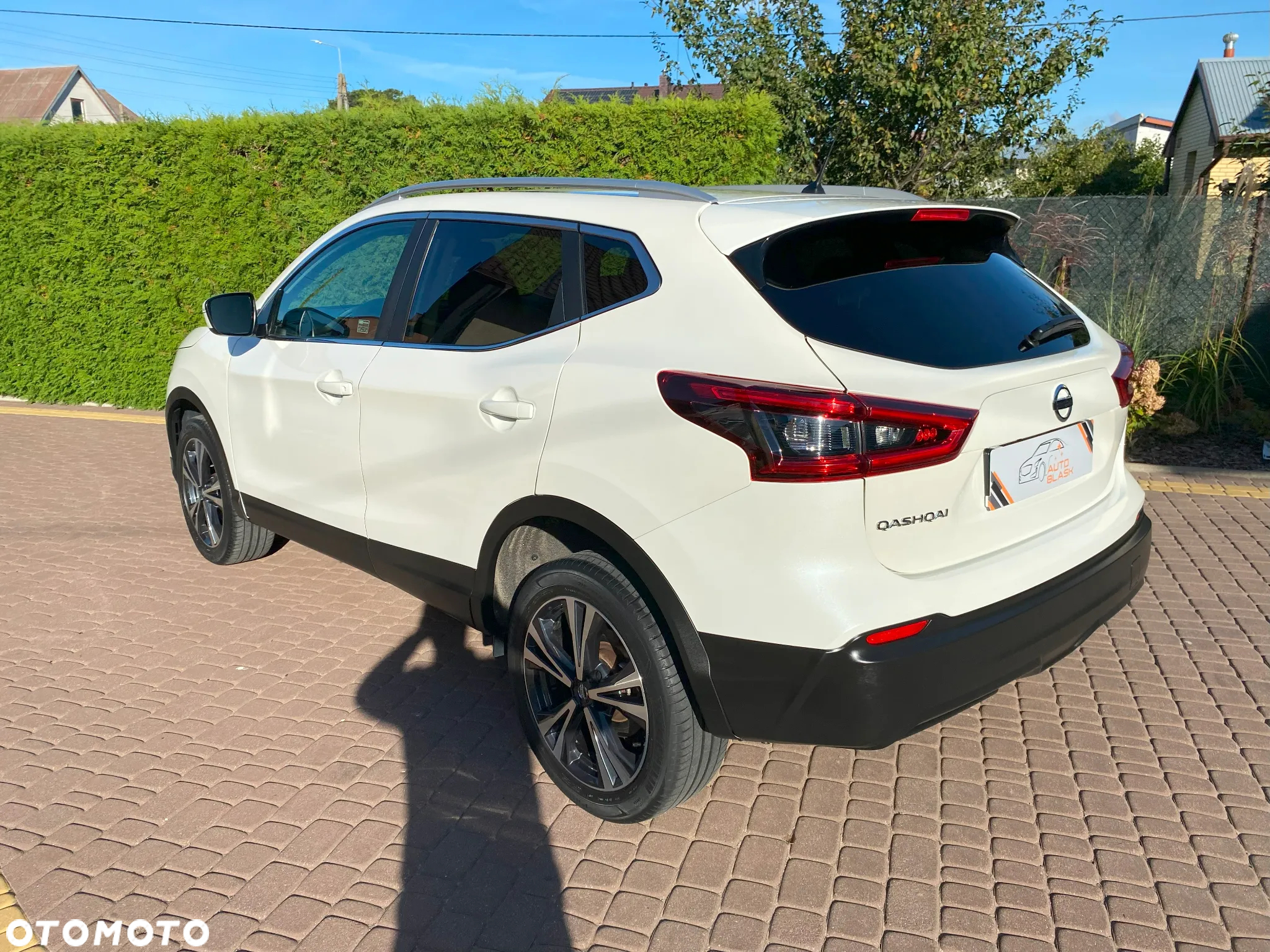 Nissan Qashqai 1.3 DIG-T N-Connecta - 8