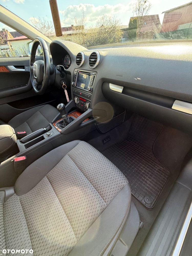 Audi A3 Sportback 2.0 TDI Attraction - 9