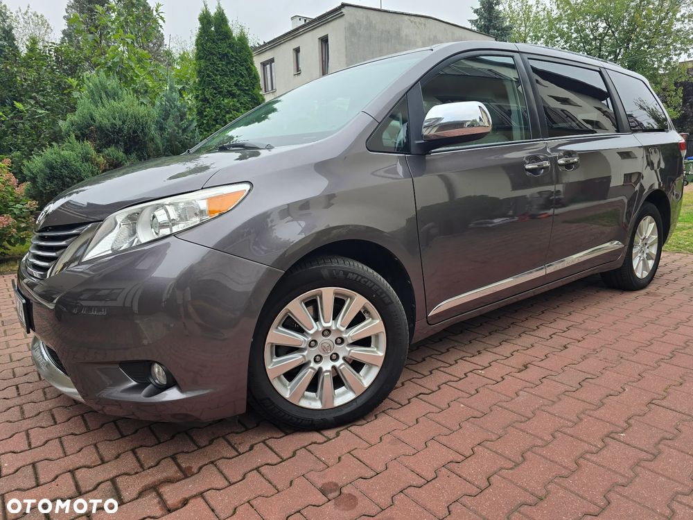 Toyota Sienna 3.5 V6 XLE AWD - 6