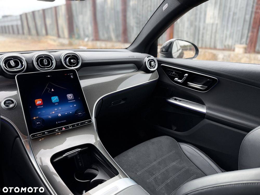 Mercedes-Benz GLC 300 d 4Matic 9G-TRONIC Edition AMG Line - 11