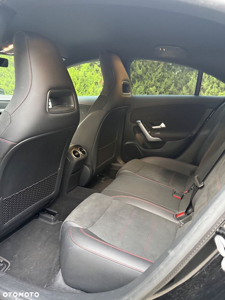 Mercedes-Benz CLA 180 AMG Line 7G-DCT - 13
