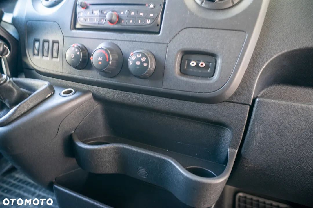Nissan NV400 L3H2 - 24