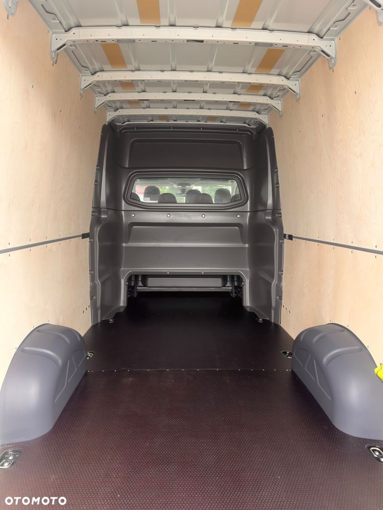 Volkswagen Crafter - 10