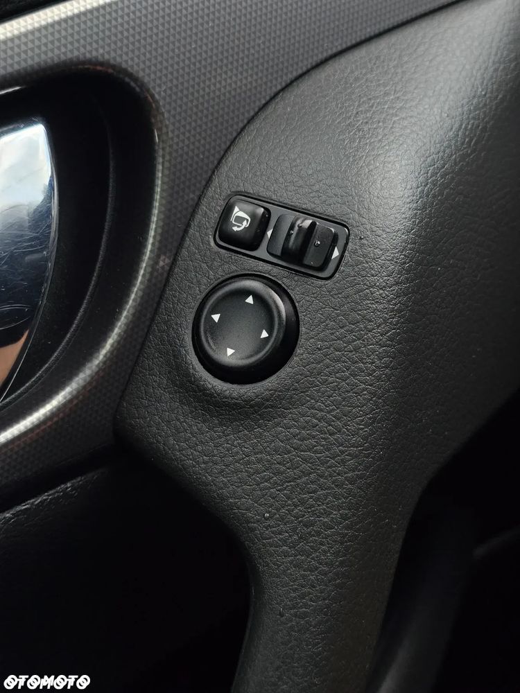 Nissan Qashqai 1.3 DIG-T TEKNA - 10