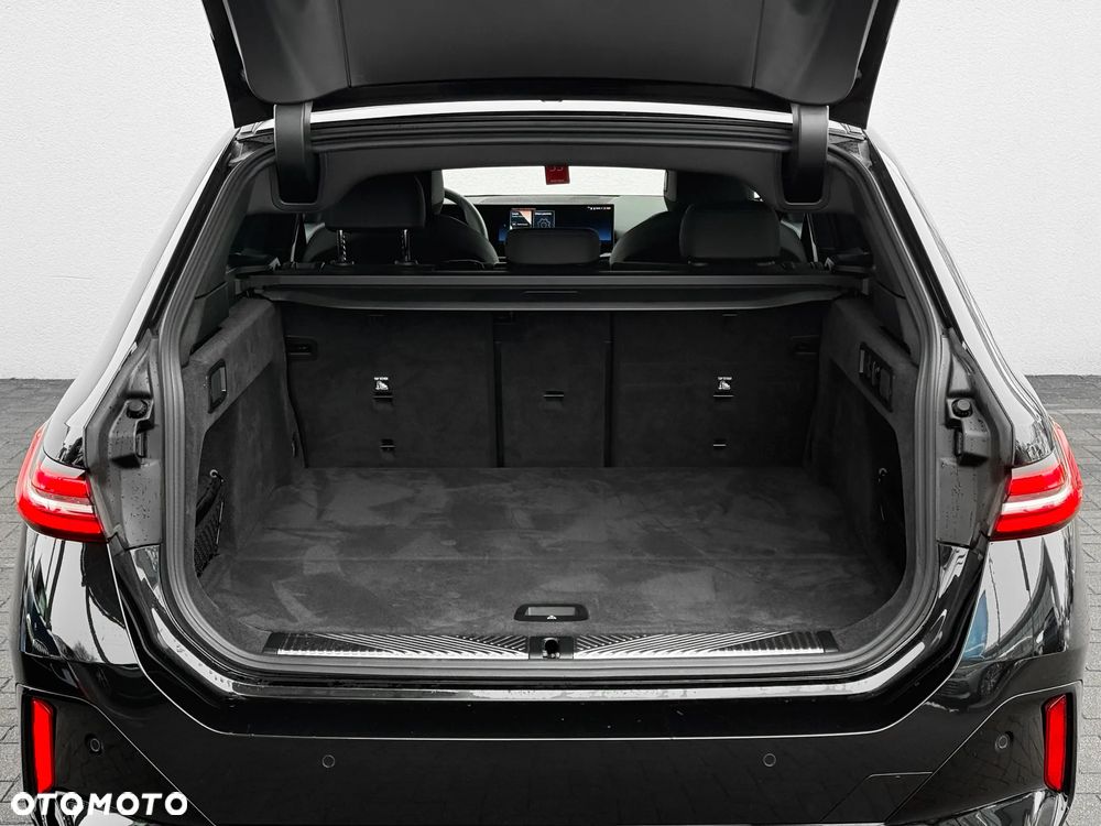 BMW Seria 5 520i - 12