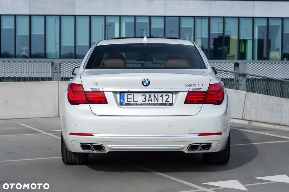 BMW Seria 7 760i L - 12