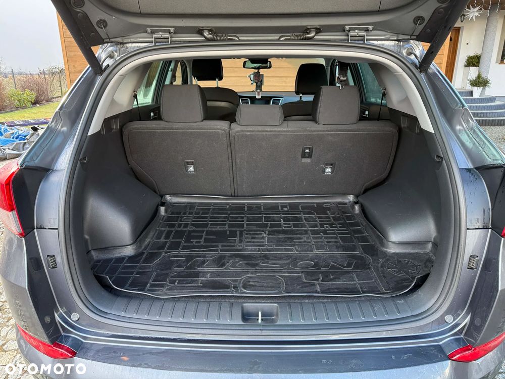 Hyundai Tucson 2.0 CRDI Comfort 4WD - 11