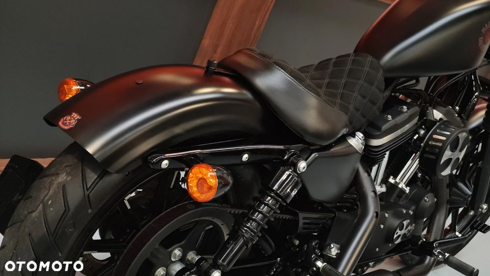 Harley-Davidson Sportster - 11