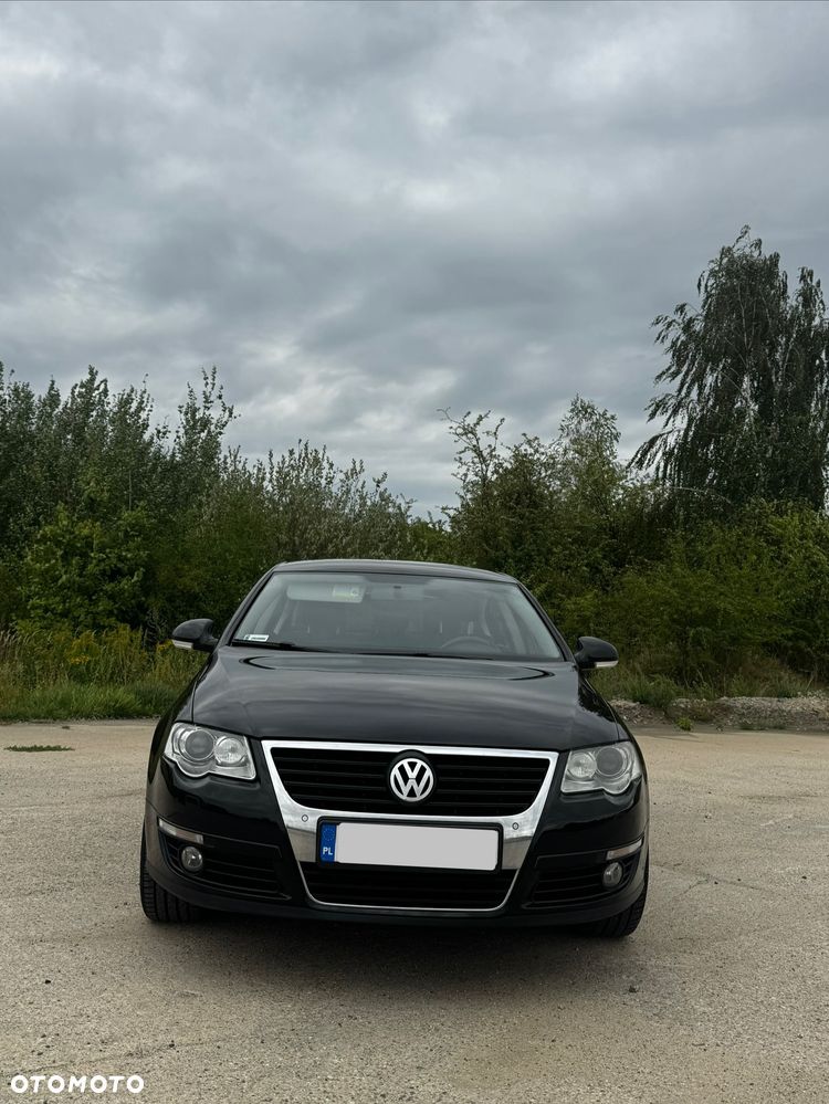 Volkswagen Passat - 2