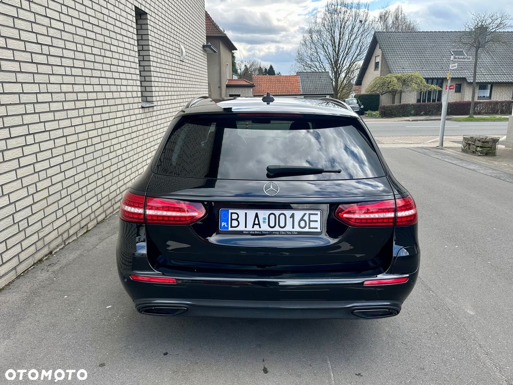Mercedes-Benz Klasa E 300 de 9G-TRONIC Avantgarde - 2
